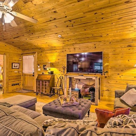 Pet-Friendly Cabot Cabin With Fenced Yard! Bagian luar foto
