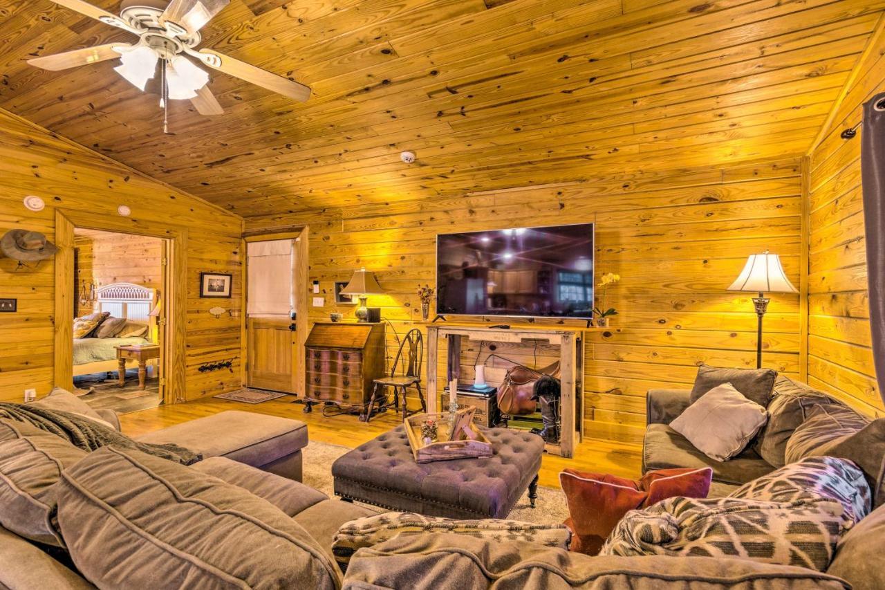 Pet-Friendly Cabot Cabin With Fenced Yard! Bagian luar foto