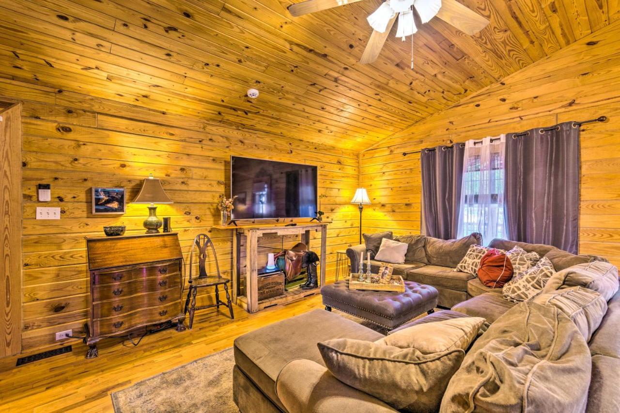 Pet-Friendly Cabot Cabin With Fenced Yard! Bagian luar foto